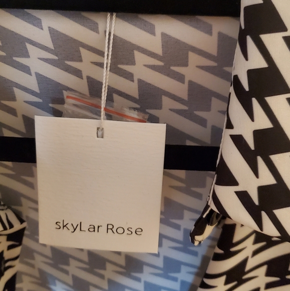 NWT Zurich Button Down Houndstooth Bodysuit - Picture 5 of 6